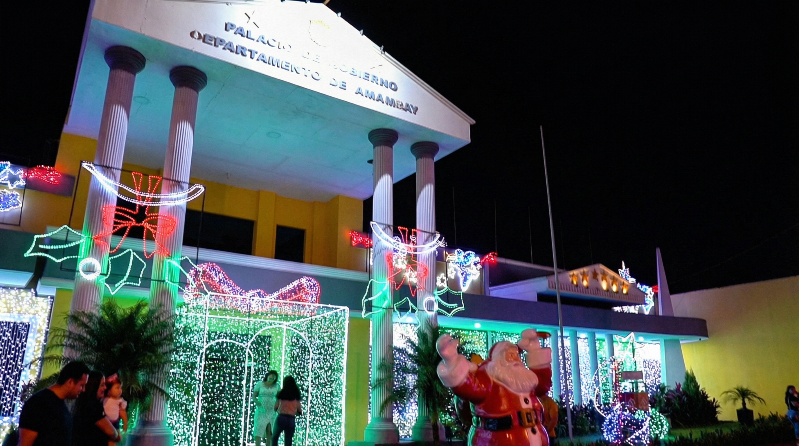 facade light enhancement santa